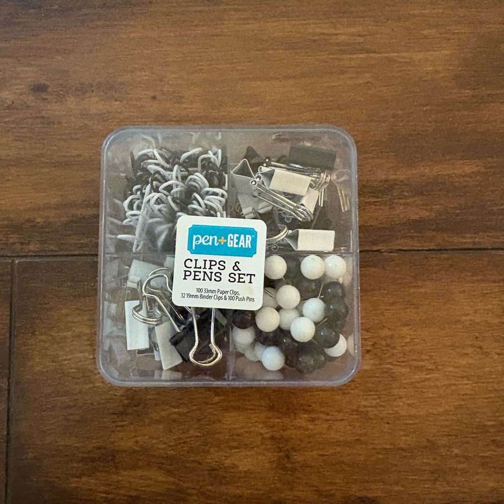 Pen + Gear Clips & Pens Set